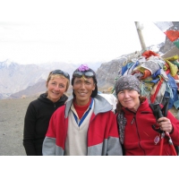 10 Auf dem Pass  mit Jampal.jpg