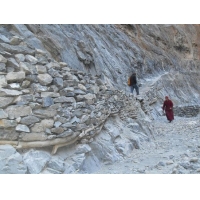 009d_committee+inspection+of+reconstructed+foothpath.jpg
